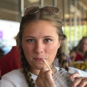 Meet your Posher, Jenna